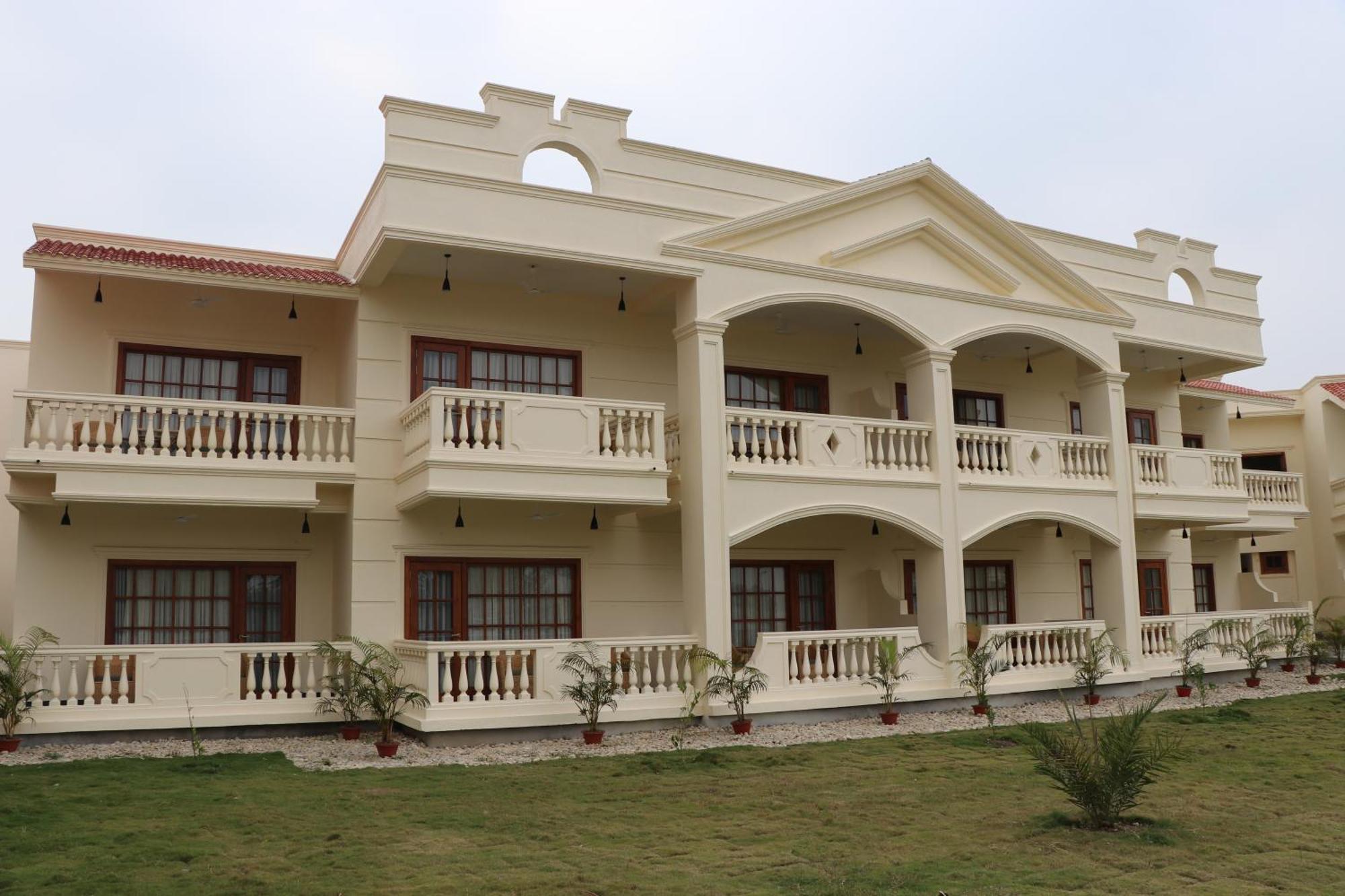 Royale De' Casa Resort Казиранга Экстерьер фото